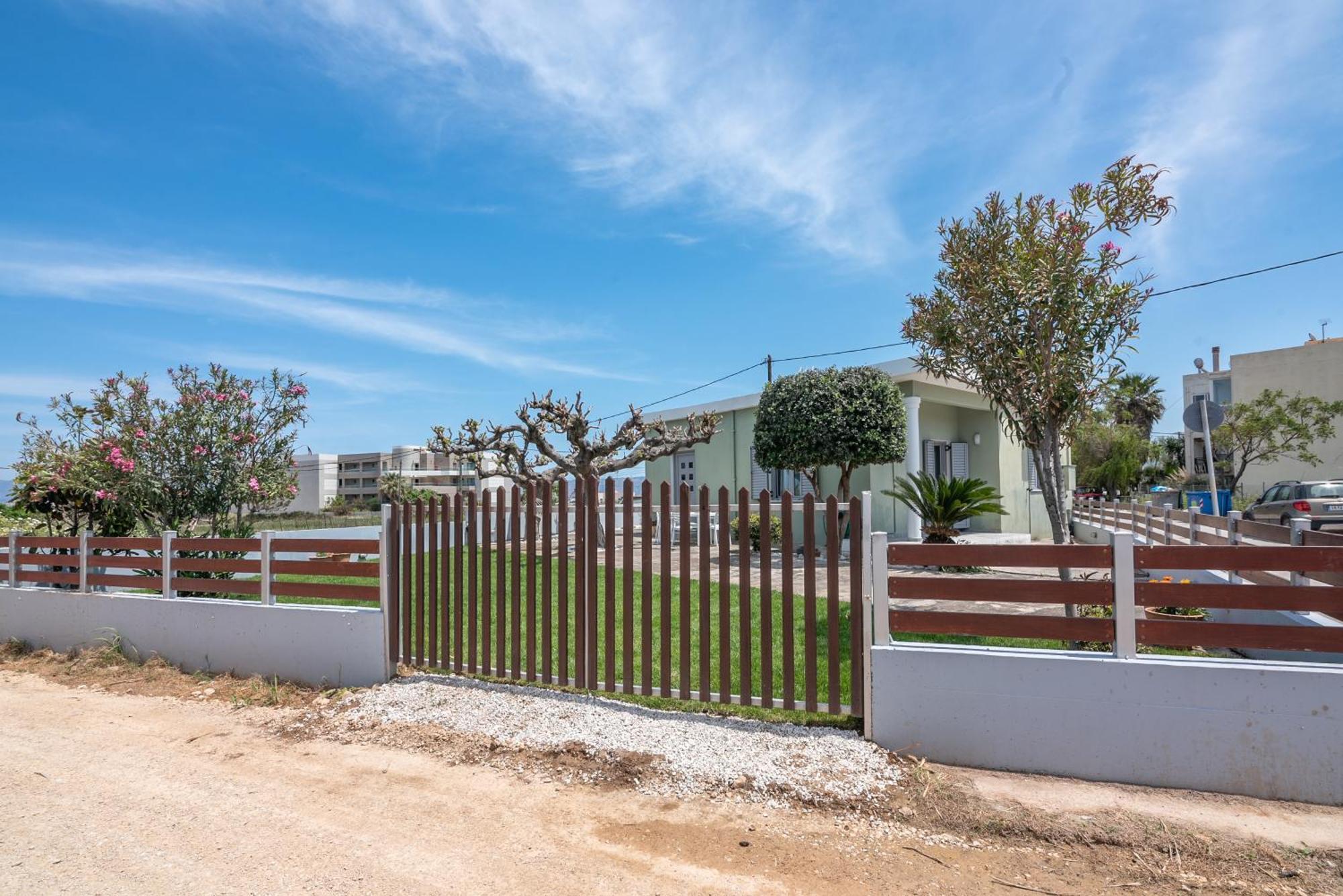 Вилла Lahardi - Seaside House Киссамос Экстерьер фото